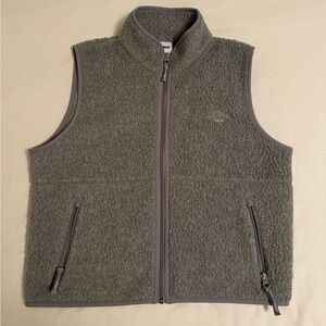 ARITZIA 
Polartec® Thermal Pro® Mockneck Hi-Hip Vest